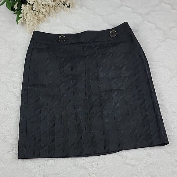 ‎LOFT Black Skirt [SIZE 2] - Picture 1 of 8